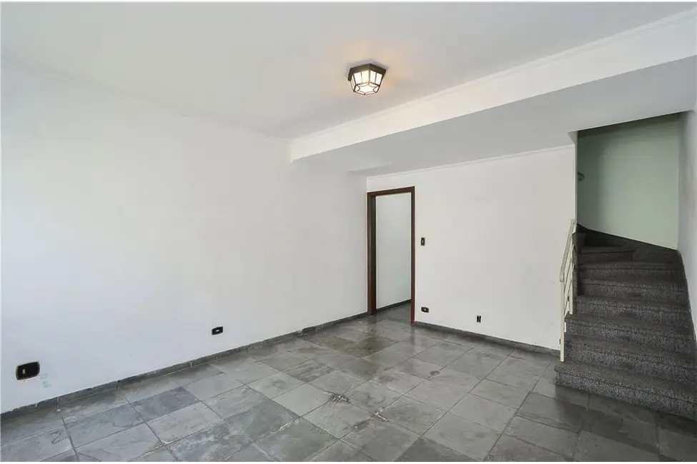 Casa com 2 quartos à venda, 110m2 em Jardim Aeroporto, São Paulo - SP - imagem 5 Foto 5 de Casa com 2 quartos à venda, 110m2 em Jardim Aeroporto, São Paulo - SP