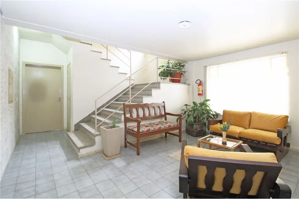 Foto 4 de Apartamento com 1 quarto à venda, 37m2 em Santo Antônio, Porto Alegre - RS