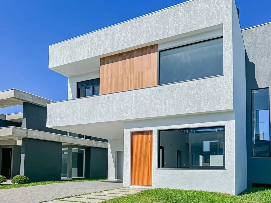 Foto 2 de Casa com 4 quartos à venda, 220m2 em Capao Da Canoa - RS