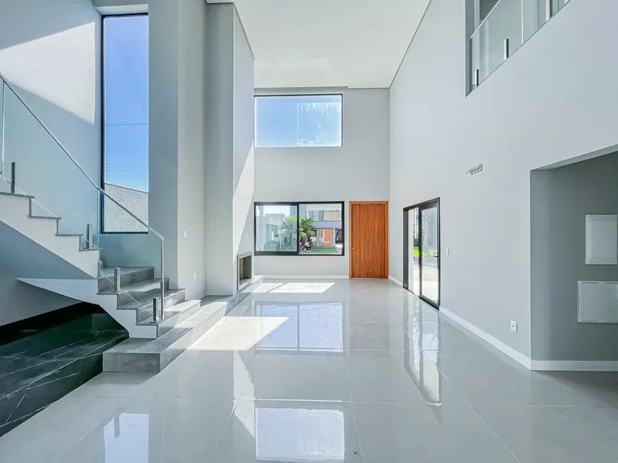 Foto 6 de Casa com 4 quartos à venda, 220m2 em Capao Da Canoa - RS