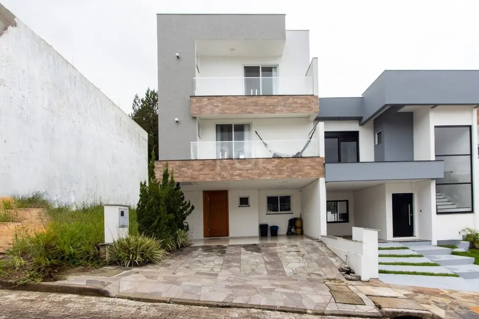 Foto 1 de Casa de Condomínio com 4 quartos à venda, 168m2 em Hípica, Porto Alegre - RS