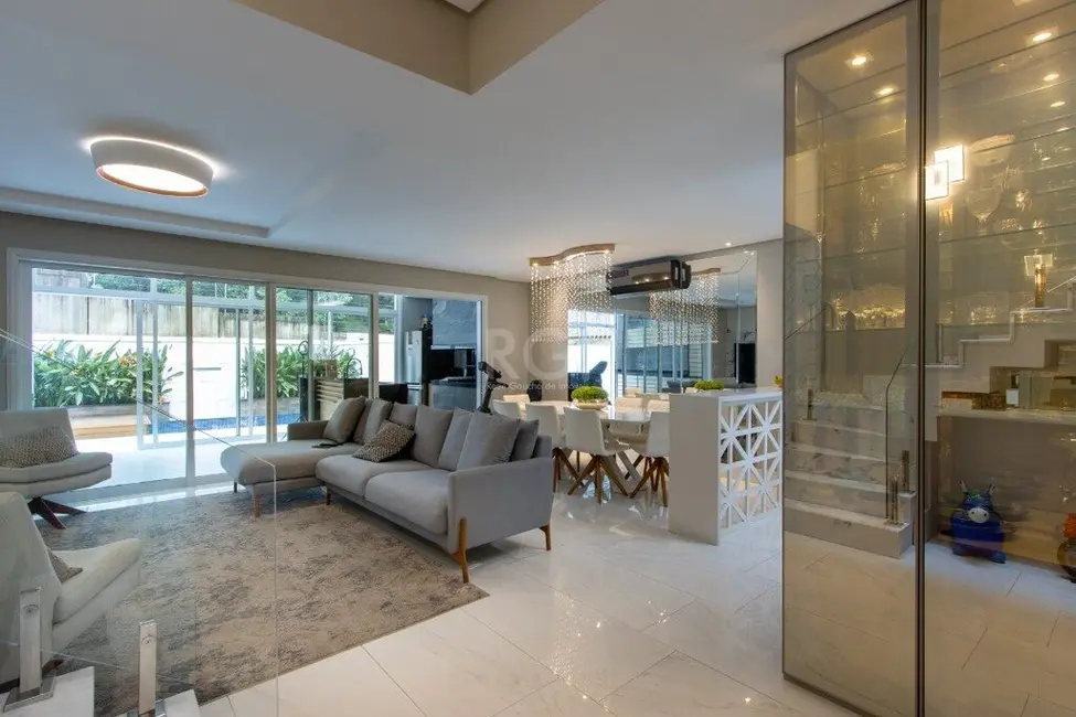 Casa de Condomínio com 4 quartos à venda, 168m2 em Hípica, Porto Alegre - RS - imagem 6 Foto 6 de Casa de Condomínio com 4 quartos à venda, 168m2 em Hípica, Porto Alegre - RS