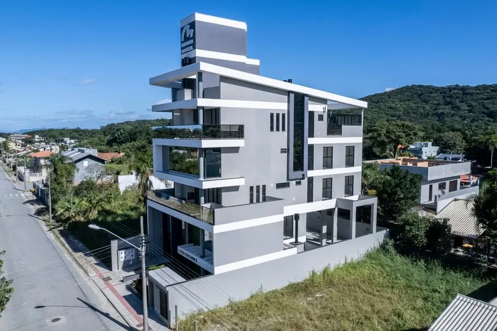 Foto 3 de Apartamento com 2 quartos à venda, 78m2 em Bombinhas - SC