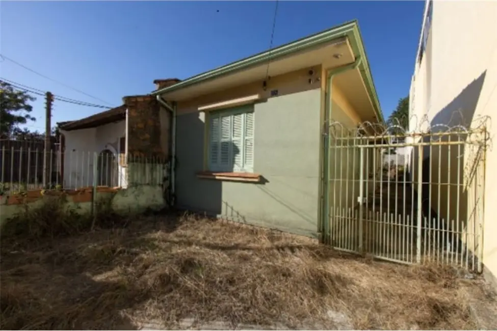 Foto 2 de Casa com 2 quartos à venda, 70m2 em Partenon, Porto Alegre - RS