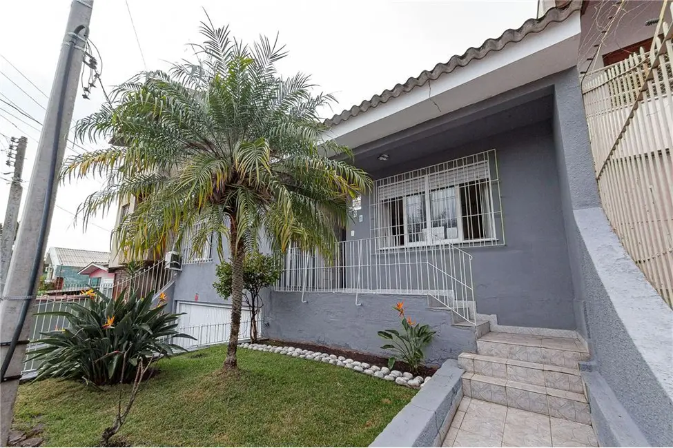 Foto 1 de Casa com 3 quartos à venda, 155m2 em Jardim Sabará, Porto Alegre - RS