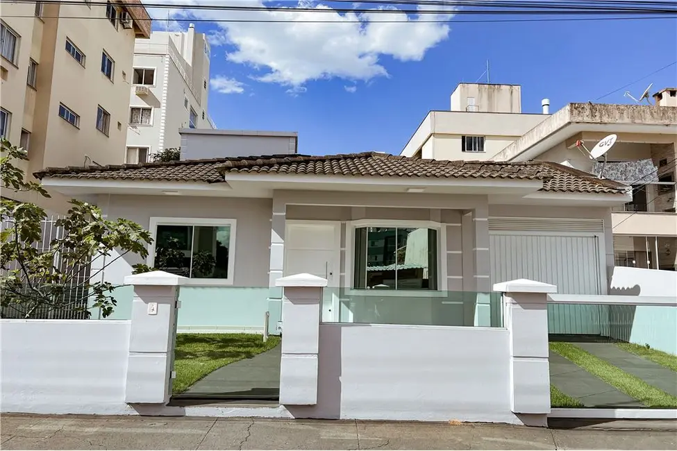 Foto 2 de Casa com 2 quartos à venda, 88m2 em Pagani, Palhoca - SC