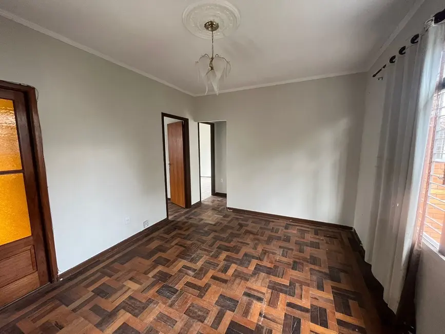 Casa com 3 quartos à venda, 120m2 em Passo da Areia, Porto Alegre - RS - imagem 8 Foto 8 de Casa com 3 quartos à venda, 120m2 em Passo da Areia, Porto Alegre - RS