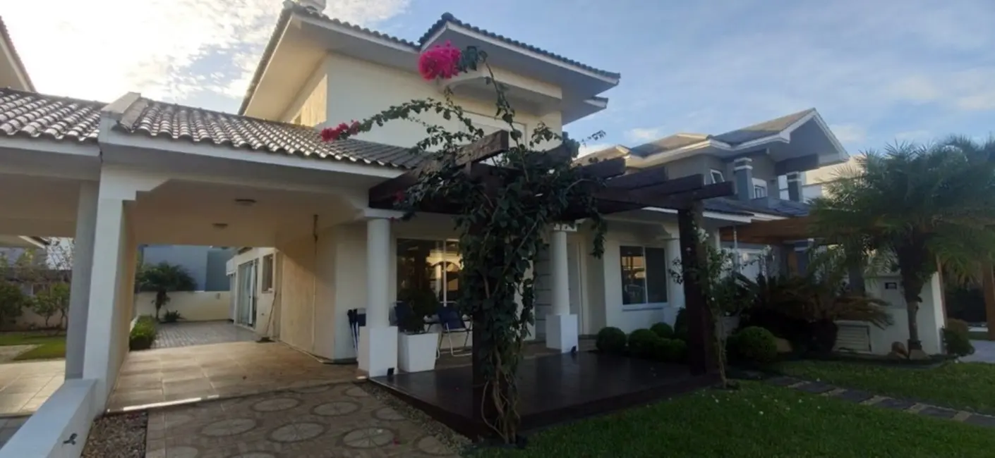 Foto 2 de Casa de Condomínio com 4 quartos à venda, 193m2 em Capao Da Canoa - RS
