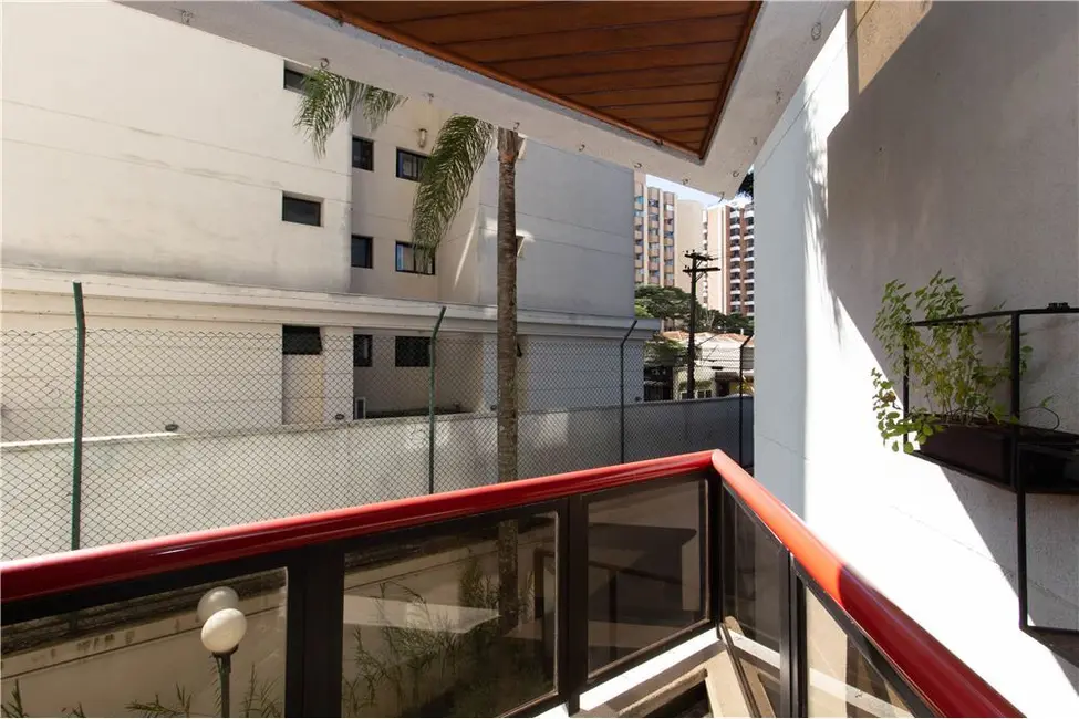 Apartamento com 3 quartos à venda, 143m2 em Moema, São Paulo - SP - imagem 7 Foto 7 de Apartamento com 3 quartos à venda, 143m2 em Moema, São Paulo - SP