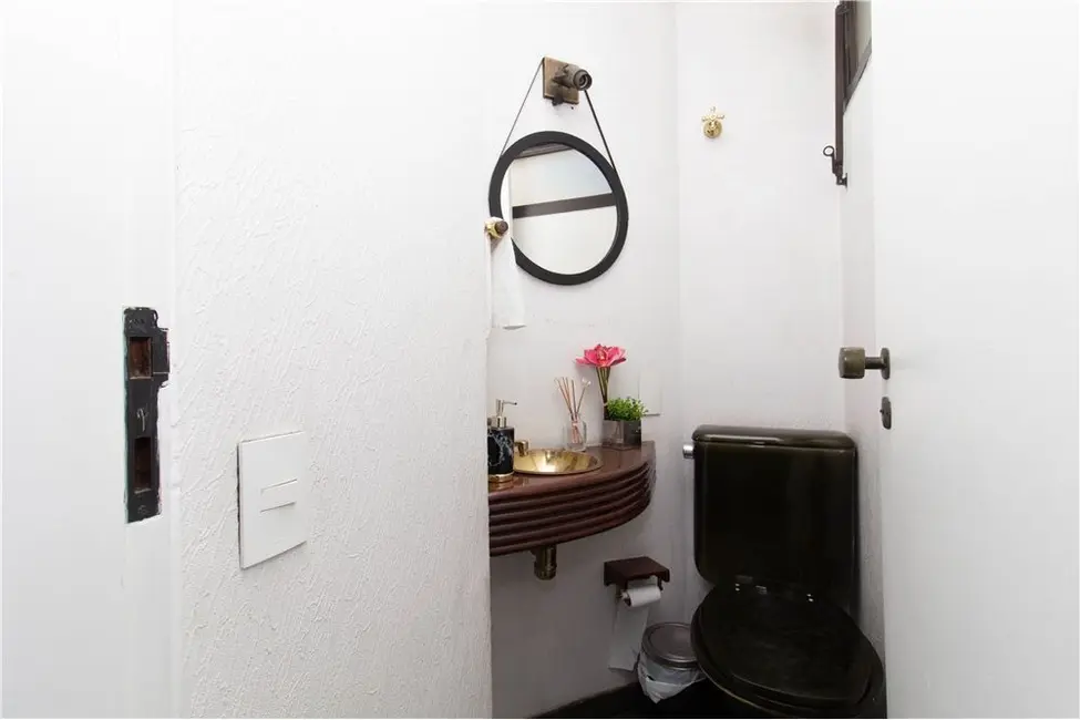 Apartamento com 3 quartos à venda, 143m2 em Moema, São Paulo - SP - imagem 6 Foto 6 de Apartamento com 3 quartos à venda, 143m2 em Moema, São Paulo - SP