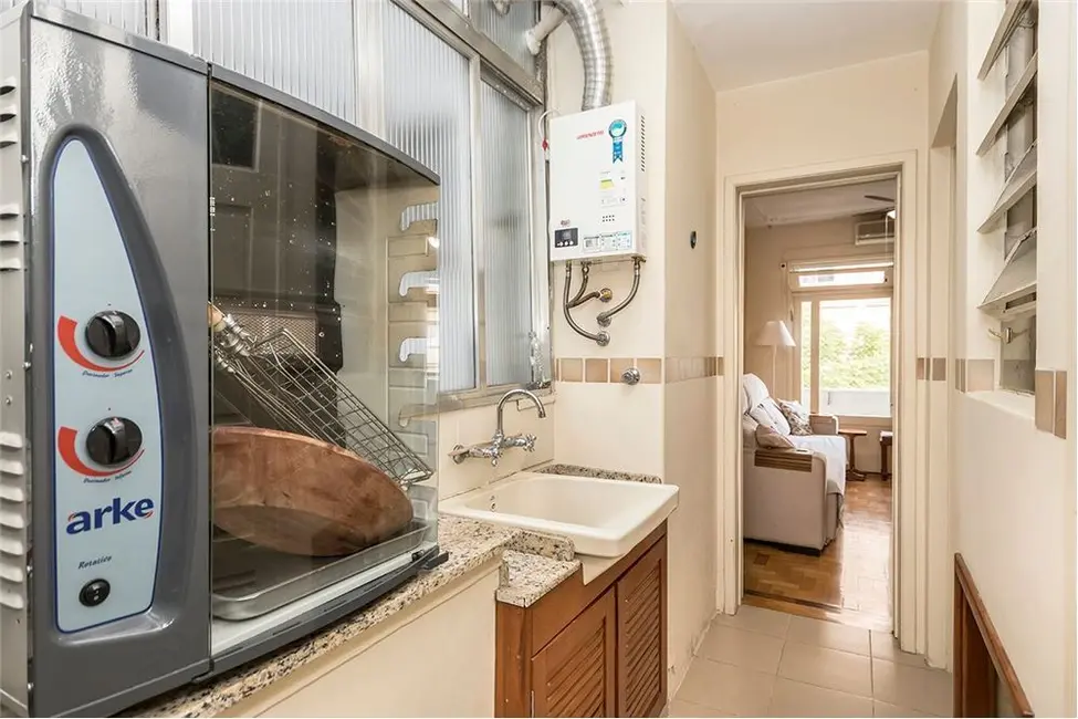 Apartamento com 3 quartos à venda, 120m2 em Santana, Porto Alegre - RS - imagem 2 Foto 2 de Apartamento com 3 quartos à venda, 120m2 em Santana, Porto Alegre - RS