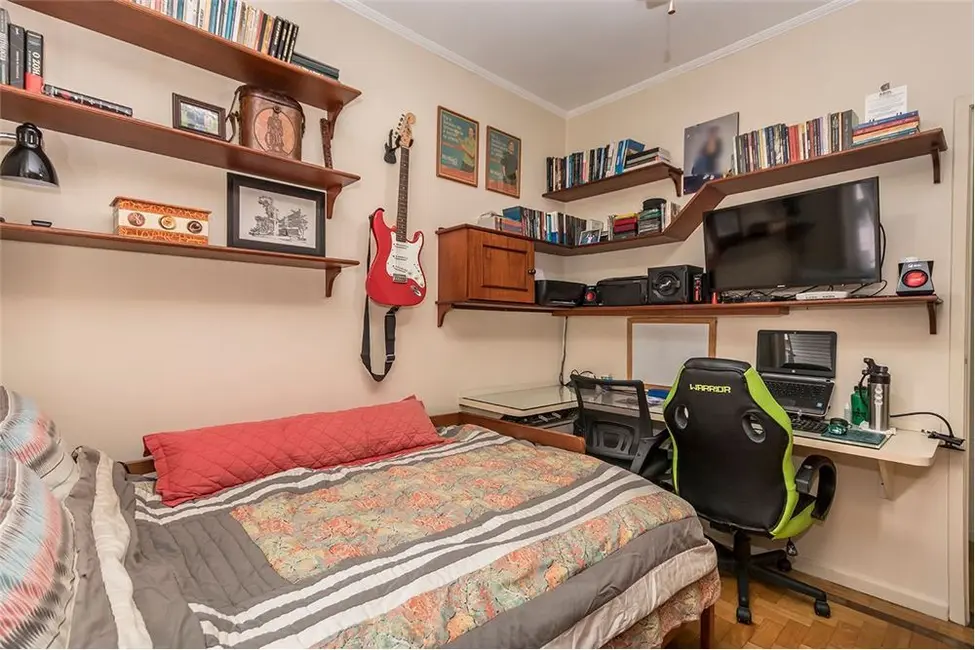 Apartamento com 3 quartos à venda, 120m2 em Santana, Porto Alegre - RS - imagem 7 Foto 7 de Apartamento com 3 quartos à venda, 120m2 em Santana, Porto Alegre - RS