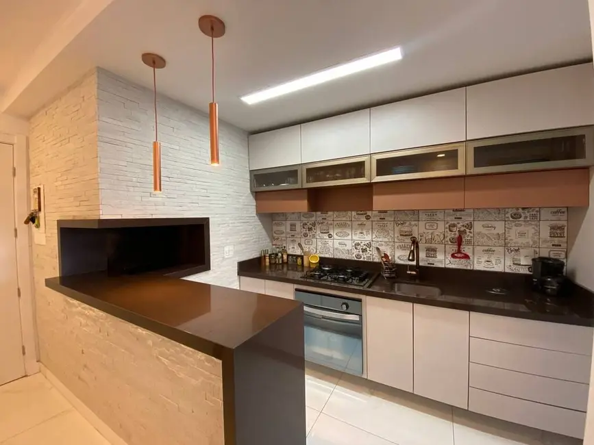 Foto 1 de Apartamento com 1 quarto à venda, 67m2 em São Sebastião, Porto Alegre - RS