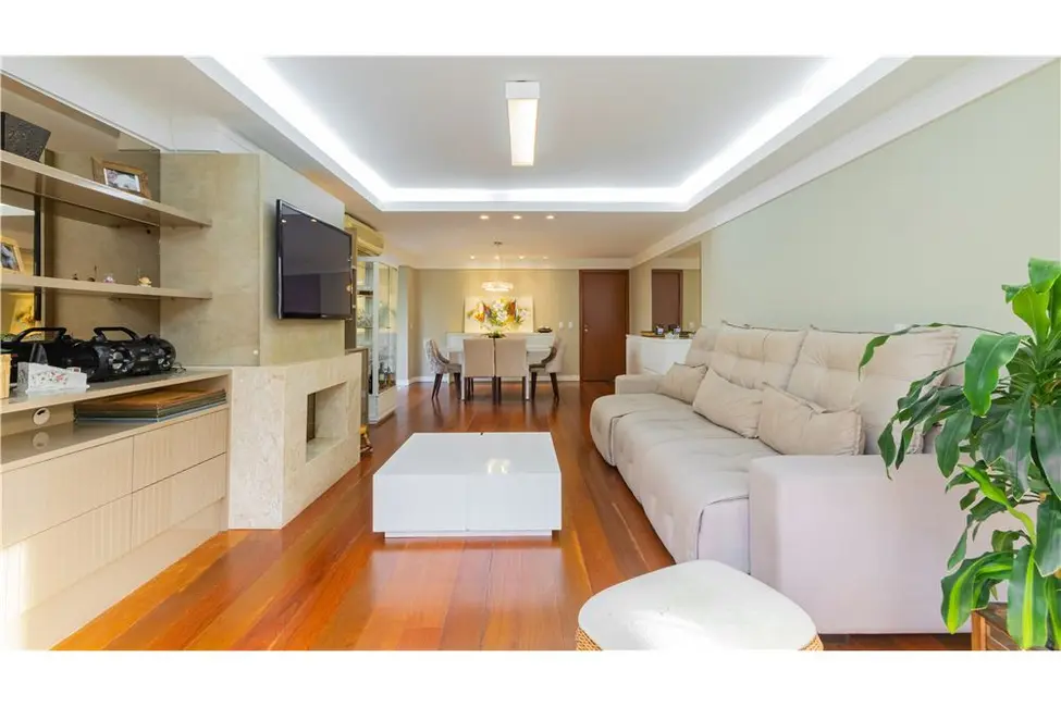 Cobertura com 4 quartos à venda, 290m2 em Menino Deus, Porto Alegre - RS - imagem 8 Foto 8 de Cobertura com 4 quartos à venda, 290m2 em Menino Deus, Porto Alegre - RS