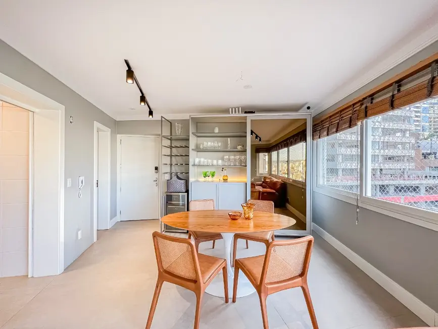 Foto 4 de Apartamento com 2 quartos à venda, 79m2 em Bela Vista, Porto Alegre - RS