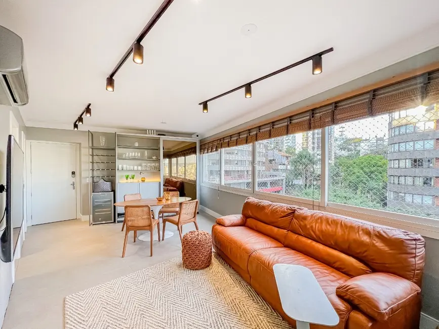 Foto 2 de Apartamento com 2 quartos à venda, 79m2 em Bela Vista, Porto Alegre - RS
