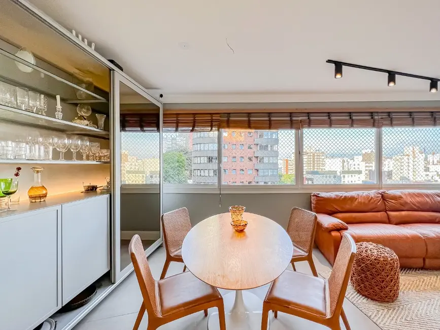 Foto 8 de Apartamento com 2 quartos à venda, 79m2 em Bela Vista, Porto Alegre - RS