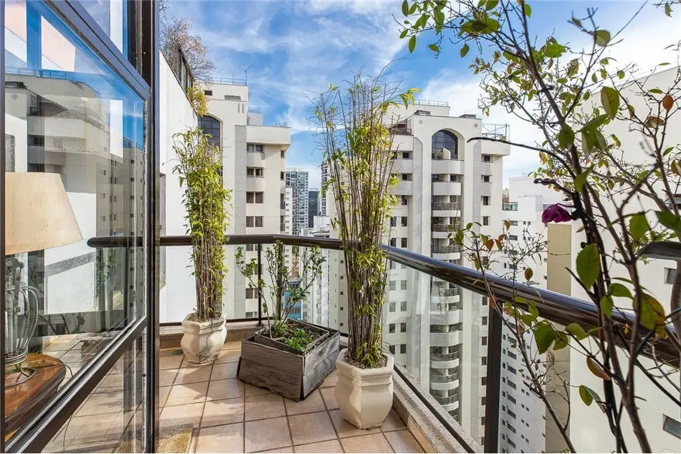 Cobertura com 3 quartos à venda, 297m2 em Brooklin Paulista, São Paulo - SP - imagem 2 Foto 2 de Cobertura com 3 quartos à venda, 297m2 em Brooklin Paulista, São Paulo - SP
