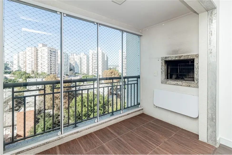 Apartamento com 2 quartos à venda, 68m2 em Passo da Areia, Porto Alegre - RS - imagem 6 Foto 6 de Apartamento com 2 quartos à venda, 68m2 em Passo da Areia, Porto Alegre - RS