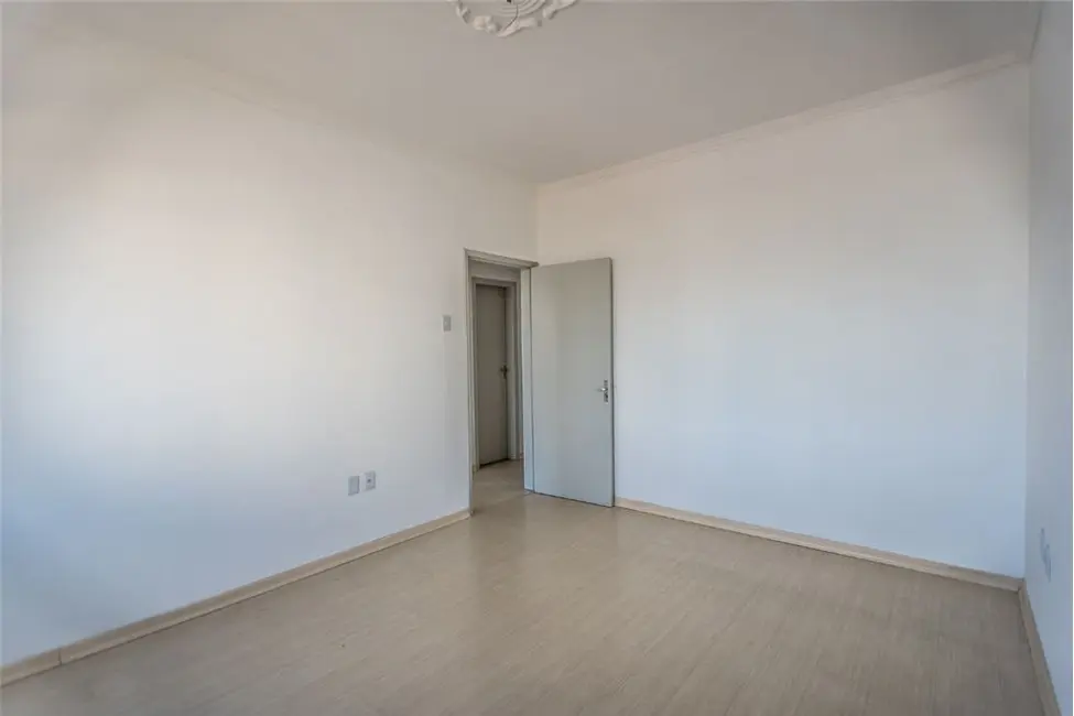 Apartamento com 3 quartos à venda, 72m2 em Cristo Redentor, Porto Alegre - RS - imagem 4 Foto 4 de Apartamento com 3 quartos à venda, 72m2 em Cristo Redentor, Porto Alegre - RS