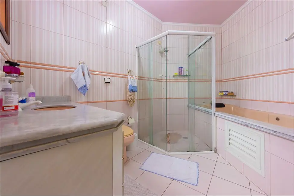 Foto 3 de Casa com 3 quartos à venda, 277m2 em Jardim Guairaca, São Paulo - SP