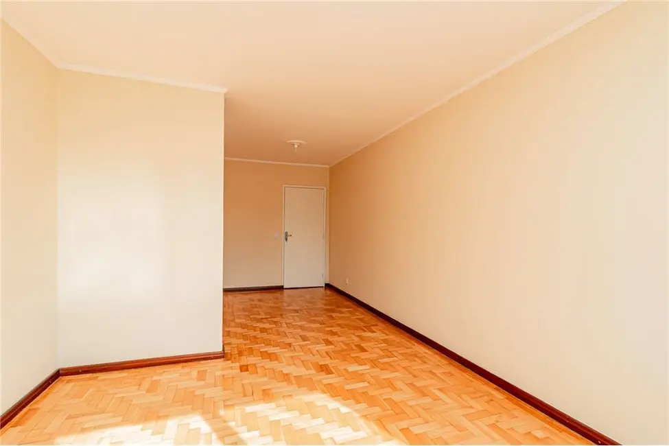 Apartamento com 4 quartos à venda, 99m2 em Vila Ipiranga, Porto Alegre - RS - imagem 5 Foto 5 de Apartamento com 4 quartos à venda, 99m2 em Vila Ipiranga, Porto Alegre - RS