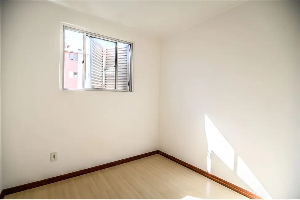 Foto 8 de Apartamento com 2 quartos à venda, 38m2 em Rubem Berta, Porto Alegre - RS