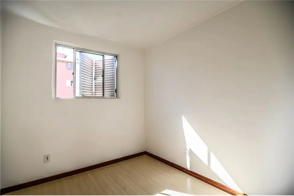 Foto 4 de Apartamento com 2 quartos à venda, 38m2 em Rubem Berta, Porto Alegre - RS