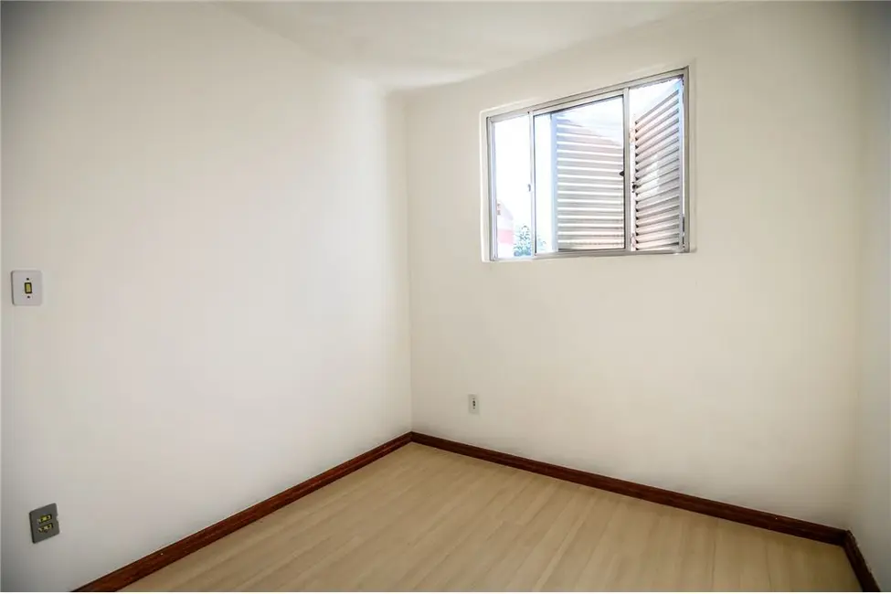 Foto 7 de Apartamento com 2 quartos à venda, 38m2 em Rubem Berta, Porto Alegre - RS
