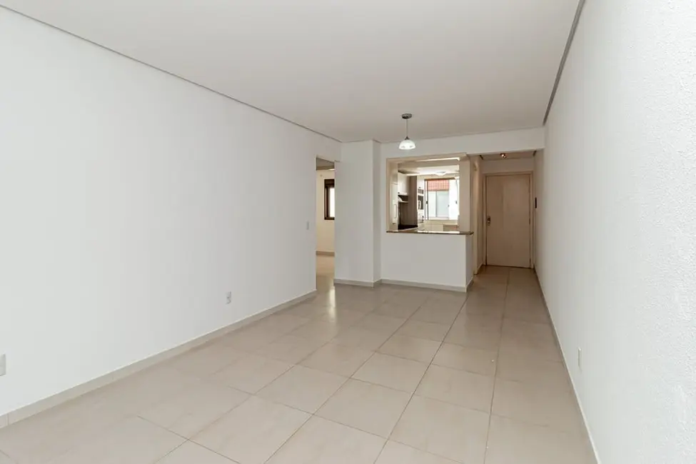 Apartamento com 2 quartos à venda, 76m2 em Centro Histórico, Porto Alegre - RS - imagem 8 Foto 8 de Apartamento com 2 quartos à venda, 76m2 em Centro Histórico, Porto Alegre - RS