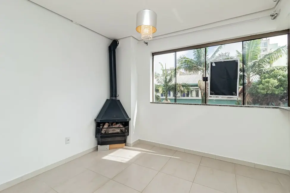Apartamento com 2 quartos à venda, 76m2 em Centro Histórico, Porto Alegre - RS - imagem 6 Foto 6 de Apartamento com 2 quartos à venda, 76m2 em Centro Histórico, Porto Alegre - RS