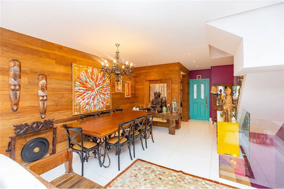 Foto 3 de Casa de Condomínio com 3 quartos à venda, 238m2 em Jardim Vitória Régia, São Paulo - SP