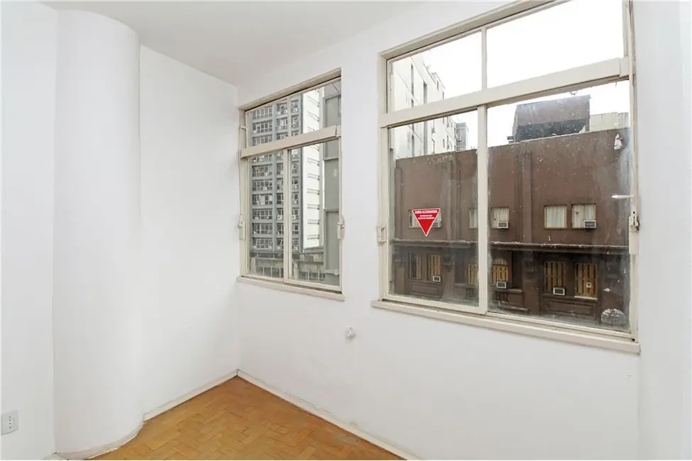Foto 9 de Sala Comercial à venda, 32m2 em Centro Histórico, Porto Alegre - RS