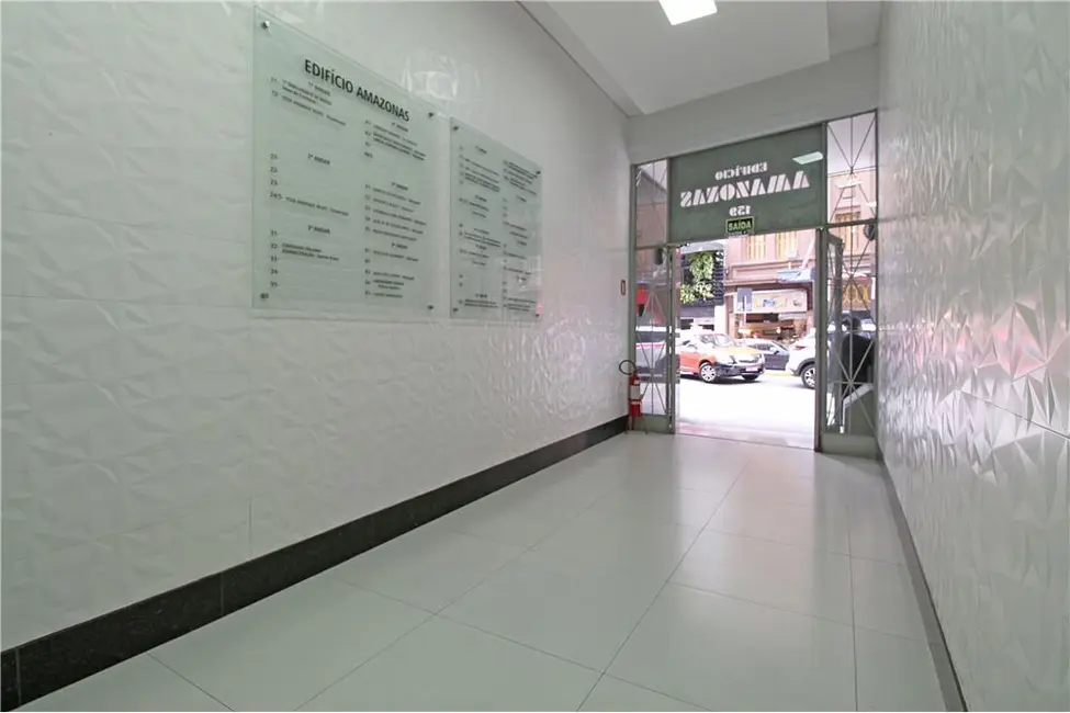 Foto 3 de Sala Comercial à venda, 32m2 em Centro Histórico, Porto Alegre - RS