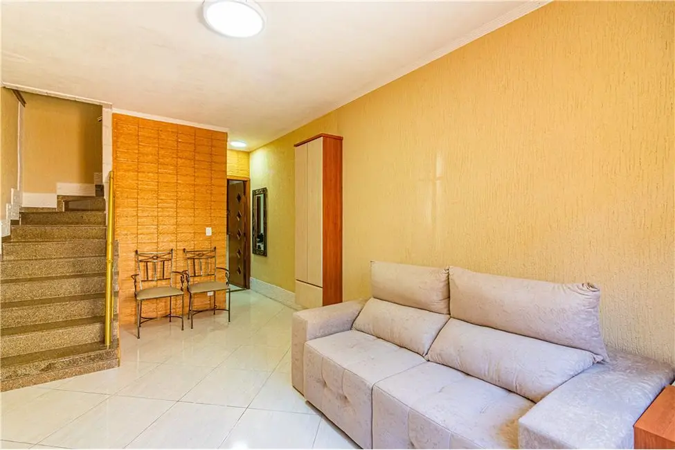 Foto 2 de Casa com 4 quartos à venda, 105m2 em Cidade Vargas, São Paulo - SP