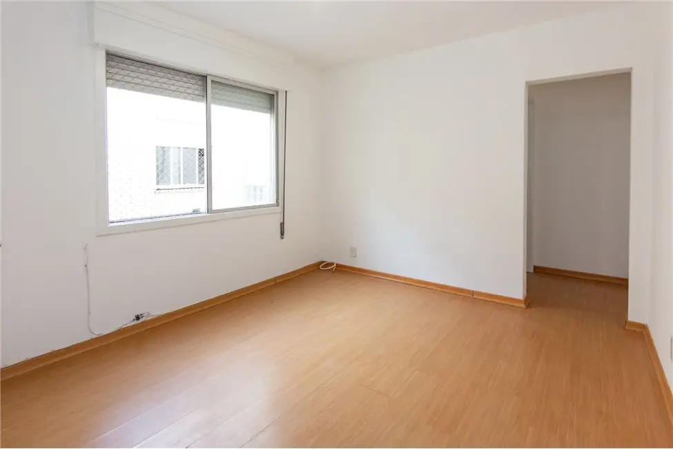 Apartamento com 1 quarto à venda, 39m2 em Petrópolis, Porto Alegre - RS - imagem 3 Foto 3 de Apartamento com 1 quarto à venda, 39m2 em Petrópolis, Porto Alegre - RS