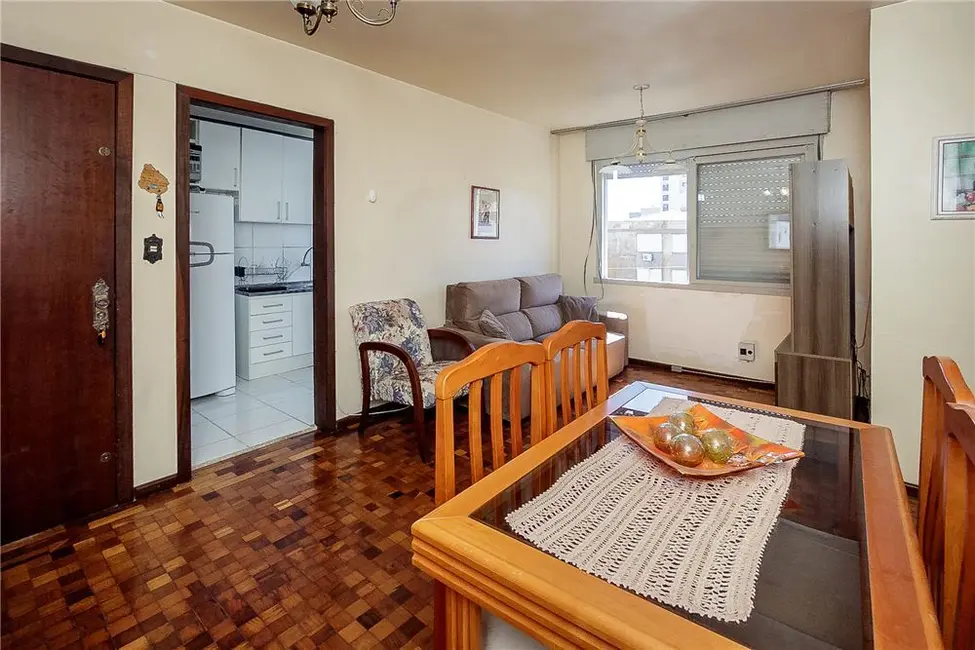 Foto 1 de Apartamento com 2 quartos à venda, 58m2 em Passo da Areia, Porto Alegre - RS