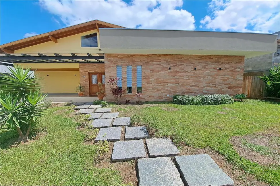 Casa com 4 quartos à venda, 284m2 em Sao Jose Dos Campos - SP - imagem 2 Foto 2 de Casa com 4 quartos à venda, 284m2 em Sao Jose Dos Campos - SP