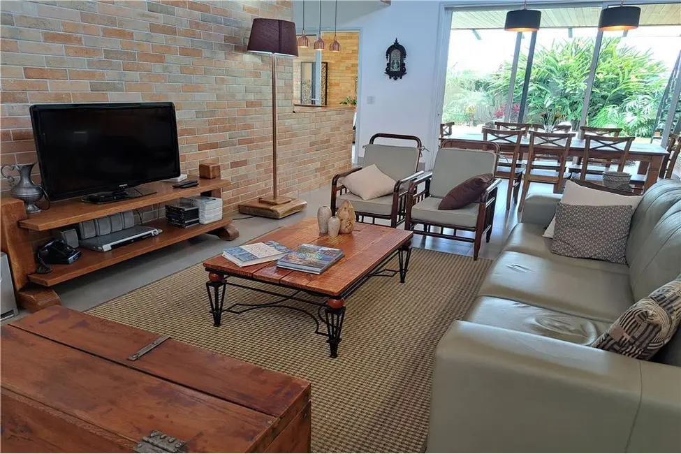 Casa com 4 quartos à venda, 284m2 em Sao Jose Dos Campos - SP - imagem 8 Foto 8 de Casa com 4 quartos à venda, 284m2 em Sao Jose Dos Campos - SP