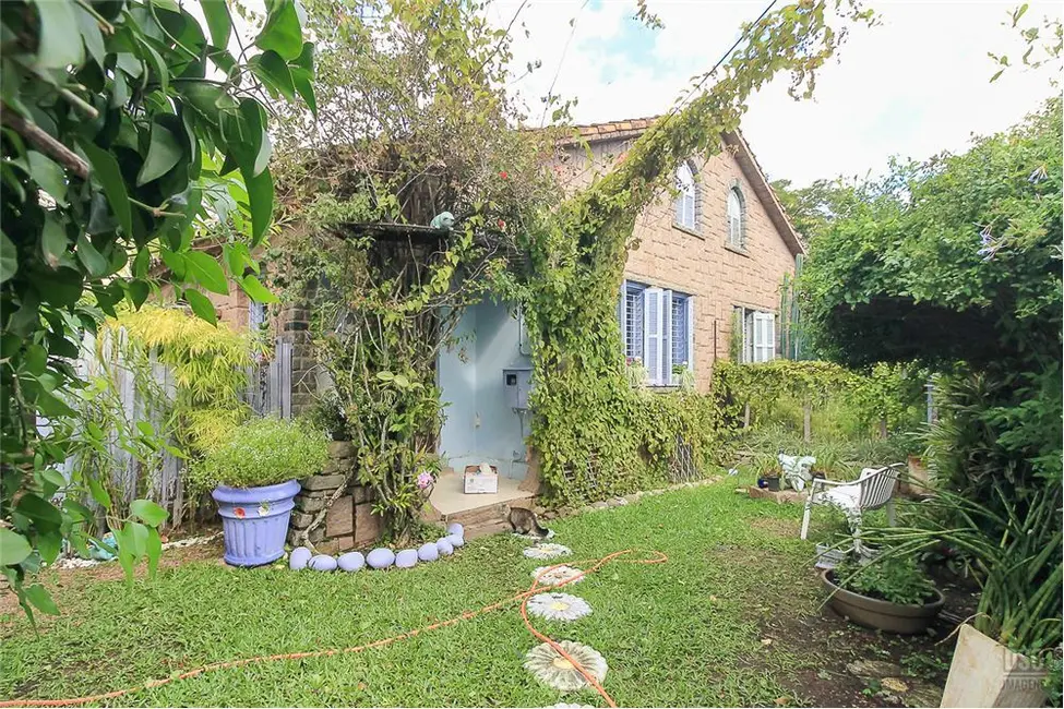 Foto 2 de Casa com 2 quartos à venda, 90m2 em Tristeza, Porto Alegre - RS