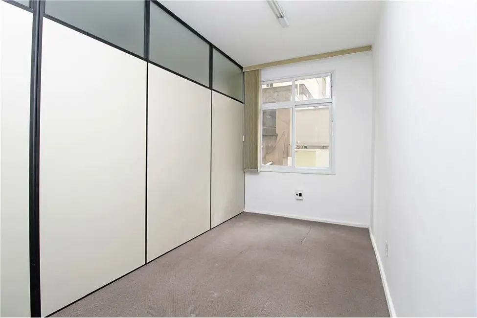 Sala Comercial à venda, 54m2 em Centro Histórico, Porto Alegre - RS - imagem 8 Foto 8 de Sala Comercial à venda, 54m2 em Centro Histórico, Porto Alegre - RS