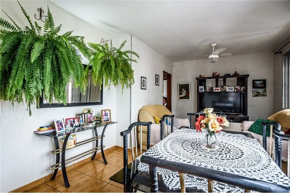 Apartamento com 4 quartos à venda, 74m2 em Passo da Areia, Porto Alegre - RS - imagem 3 Foto 3 de Apartamento com 4 quartos à venda, 74m2 em Passo da Areia, Porto Alegre - RS