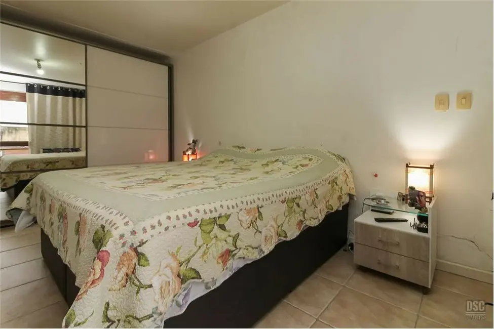 Casa com 4 quartos à venda, 285m2 em Bom Jesus, Porto Alegre - RS - imagem 7 Foto 7 de Casa com 4 quartos à venda, 285m2 em Bom Jesus, Porto Alegre - RS