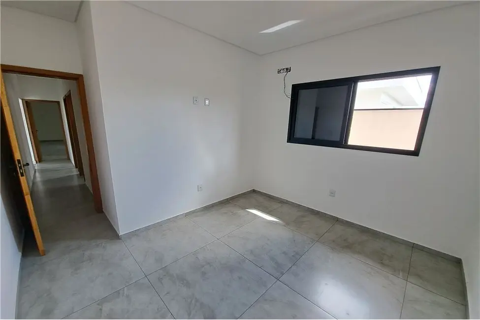 Foto 33 de Casa à venda, 160m2 em Parque Residencial Maria Elmira, Cacapava - SP