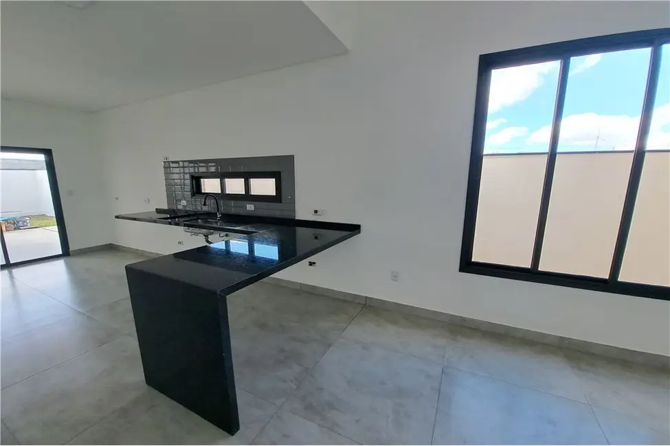 Foto 15 de Casa à venda, 160m2 em Parque Residencial Maria Elmira, Cacapava - SP