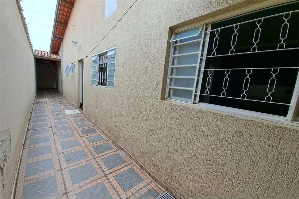 Foto 4 de Casa de Condomínio com 2 quartos à venda, 67m2 em Loteamento Vila Olímpia, Taubate - SP