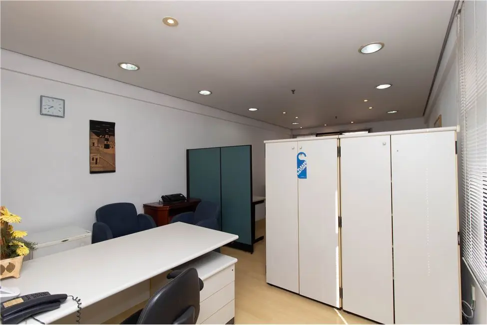 Sala Comercial à venda, 43m2 em Vila Nova Conceição, São Paulo - SP - imagem 3 Foto 3 de Sala Comercial à venda, 43m2 em Vila Nova Conceição, São Paulo - SP