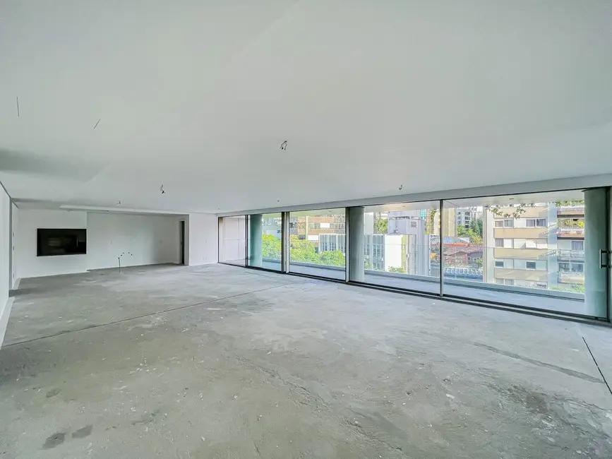 Apartamento com 3 quartos à venda, 388m2 em Moinhos de Vento, Porto Alegre - RS - imagem 6 Foto 6 de Apartamento com 3 quartos à venda, 388m2 em Moinhos de Vento, Porto Alegre - RS
