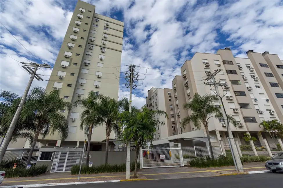 Foto 2 de Apartamento com 2 quartos à venda, 56m2 em Centro, Canoas - RS