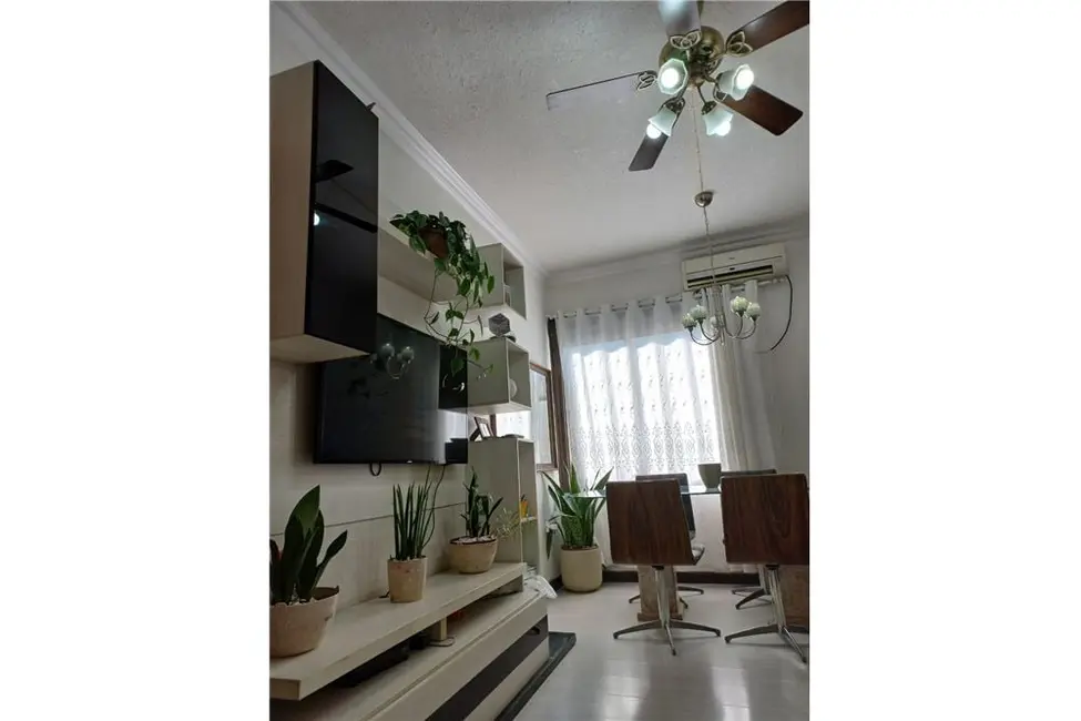 Apartamento com 2 quartos à venda, 92m2 em Santa Cecília, Porto Alegre - RS - imagem 5 Foto 5 de Apartamento com 2 quartos à venda, 92m2 em Santa Cecília, Porto Alegre - RS